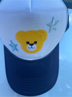 Cute Yellow Bear Patch Trucker Hat - White & Navy